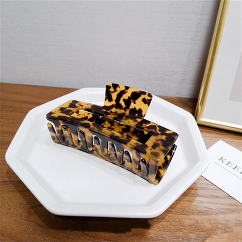 New Large Acrylic Women Hair Claws Clamps Tortoiseshell Leopard Hair Clips Retro Make up Hairgrips For Women Hair Accessories C3