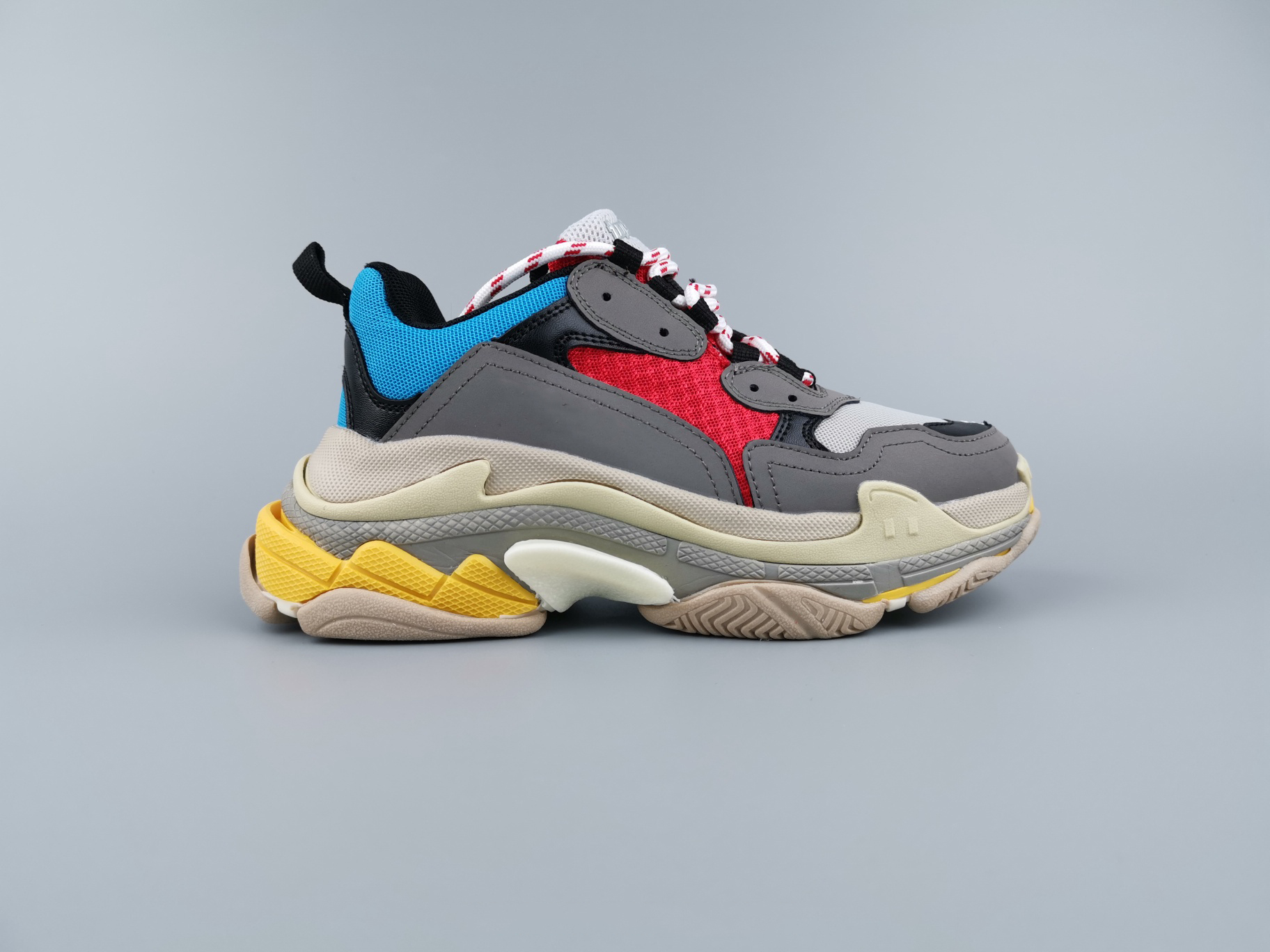 Hot 2021 Paris Triple-S Designer Luxury Shoes Low Top quality Sneakers Triple S Mens and Womens Shoe Casual men Size 36-45
Hot 2021 Paris Triple-S Designer Luxury Shoes Low Top quality Sneakers Triple S Mens and Womens Shoe Casual men Size 36-45