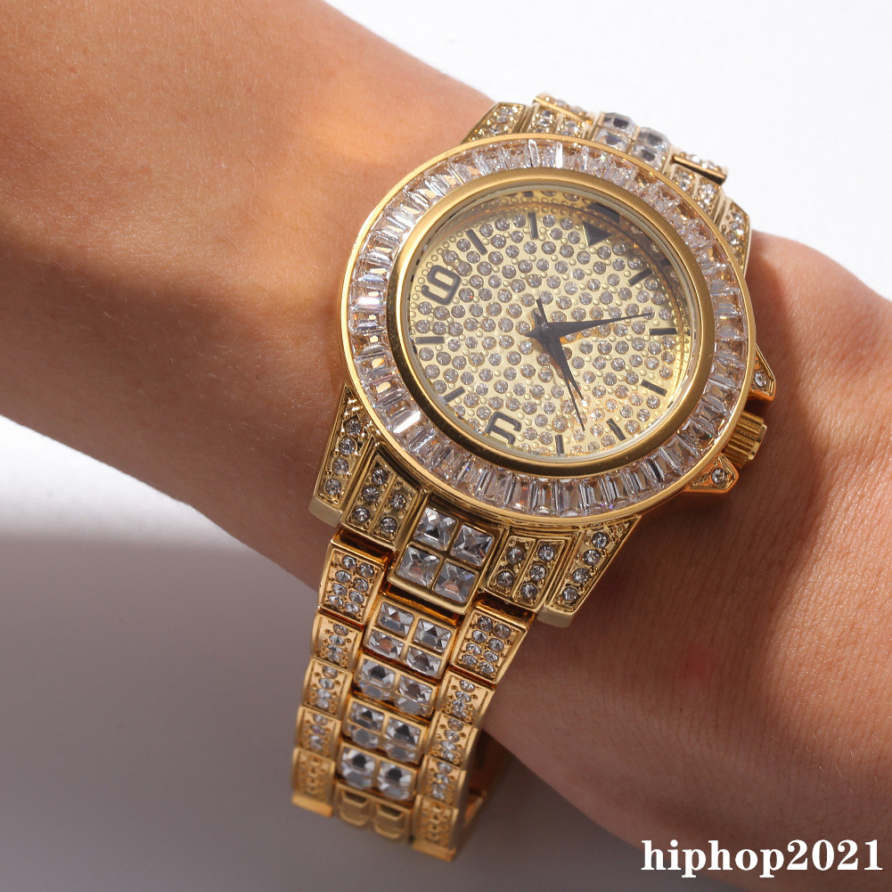 Full Diamond Iced Out Watch New Fashion Hip Hop Punk Gold Silver Cubic Zircon Dial Mens WristWatch Calendar Quartz Watch Gift, Split
Full Diamond Iced Out Watch New Fashion Hip Hop Punk Gold Silver Cubic Zircon Dial Mens WristWatch Calendar Quartz Watch Gift, Split