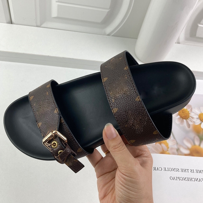 Summer Flat Slippers Designer Women Sandals Ladies Beach Shoe Classics Two Belts Womens Shoes Sandalias Size 35-40 Slipper Luxury Sandal, Brown
Summer Flat Slippers Designer Women Sandals Ladies Beach Shoe Classics Two Belts Womens Shoes Sandalias Size 35-40 Slipper Luxury Sandal, Brown