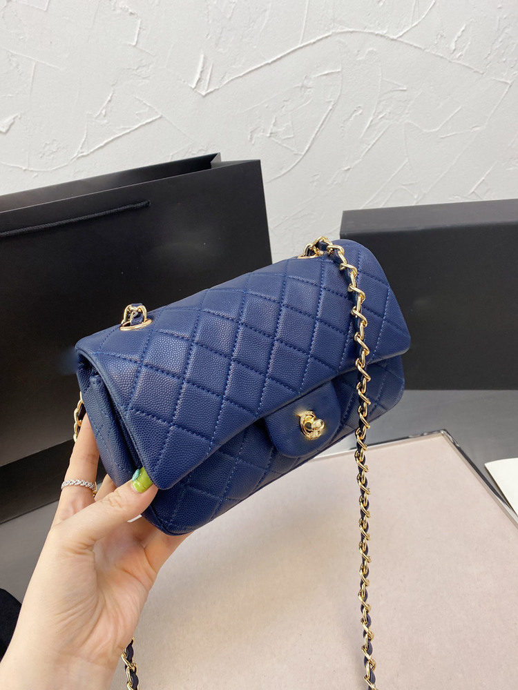 New shoulder bags 2021 Women handbag Crossbody bag brands designer handbags high quality flower printing bag purse 20cm1, Black
New shoulder bags 2021 Women handbag Crossbody bag brands designer handbags high quality flower printing bag purse 20cm1, Black