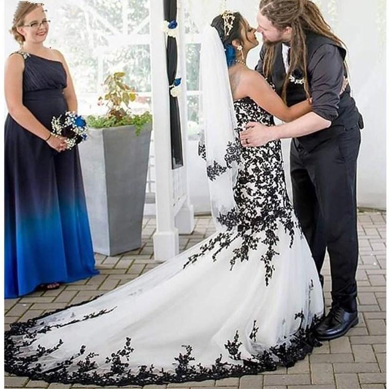 Gothic Black And White Mermaid Wedding Dresses 2021 New Lace Strapless Sweetheart Retro Plus Size Long Vintage Wedding Dress Bridal Gowns