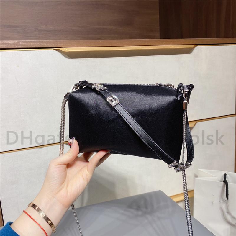 Classic luxurys designers bags Lady Fashion silk Diamonds CrossBody bag High Quality Letter Handbags Totes bag women 3A Shoulder Bags Camera, No bags
Classic luxurys designers bags Lady Fashion silk Diamonds CrossBody bag High Quality Letter Handbags Totes bag women 3A Shoulder Bags Camera, No bags