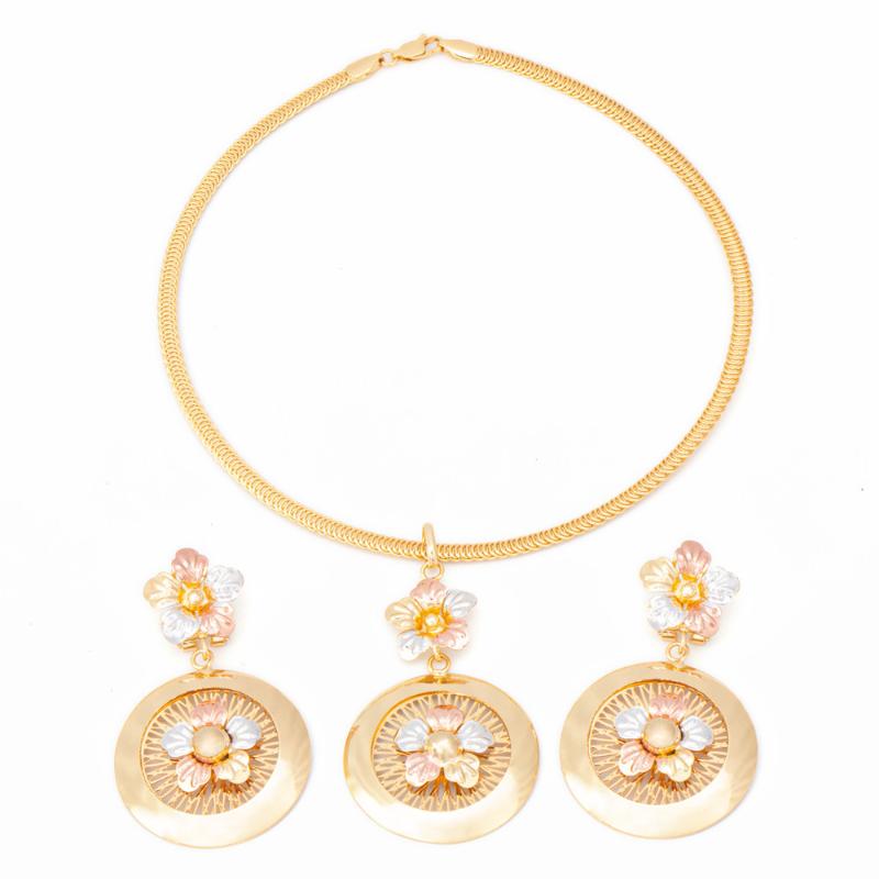 Earrings & Necklace Fashion Jewelry For Women Bohemian Flower Stud Round Set Wedding Party Exaggerate Luxury Quality, Silver
Earrings & Necklace Fashion Jewelry For Women Bohemian Flower Stud Round Set Wedding Party Exaggerate Luxury Quality, Silver