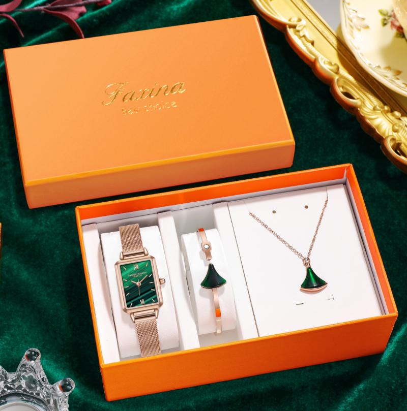 Wristwatches 1 Set Women Watch Quartz Movement Simple Waterproof Rose Gold Stainless Steel Mesh Ladies Gift Box Relogio Feminino, White face steel
Wristwatches 1 Set Women Watch Quartz Movement Simple Waterproof Rose Gold Stainless Steel Mesh Ladies Gift Box Relogio Feminino, White face steel