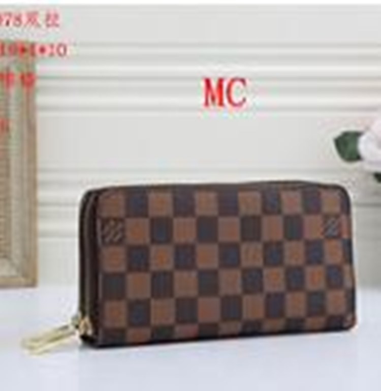New designer's multi fold mobile bag zipper multi-function long hand Wallet11 LOUIS VITTON LV, Red;black
New designer's multi fold mobile bag zipper multi-function long hand Wallet11 LOUIS VITTON LV, Red;black