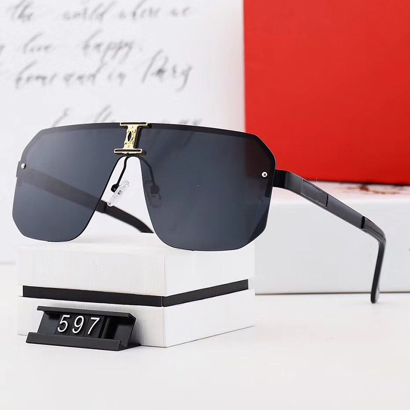 Top quality Sunglass Men Women Oversize Goggle Shape Shield Visor Sunglasses Retro Outdoor Mirror Shades Suitable for fashion, beach, driving UV400 with box case
Top quality Sunglass Men Women Oversize Goggle Shape Shield Visor Sunglasses Retro Outdoor Mirror Shades Suitable for fashion, beach, driving UV400 with box case