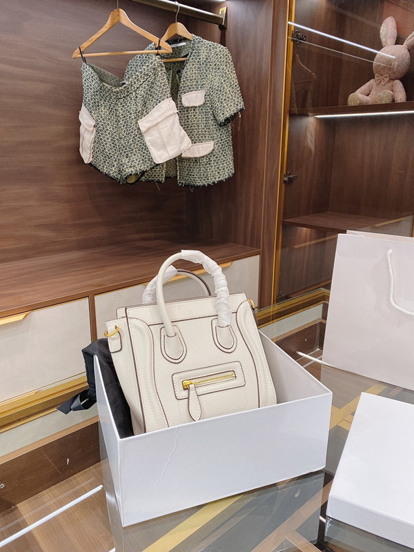 New style shoulder bag ladies 2021 high-quality western-style messenger bag all-match simple designer handbag price concessions
New style shoulder bag ladies 2021 high-quality western-style messenger bag all-match simple designer handbag price concessions