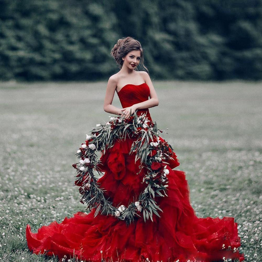 2021 Dark Red Wedding Dresses Mermaid Tiered Skirt Ruffles Custom Made Sweep Train Sweetheart Neckline Country Wedding Gown vestido de novia