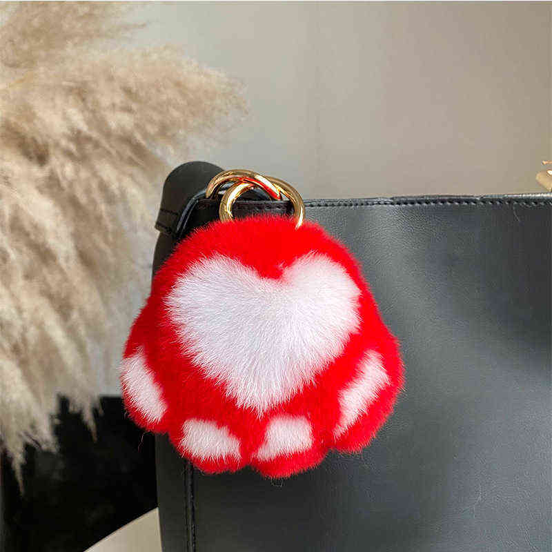 2021 Women Car Key Pendant Mink Fur Cat Paw Toy Keychain Cute Bag Charm Ornaments Soft Pompom Plush Cute Bear Claw Key Rings H1126