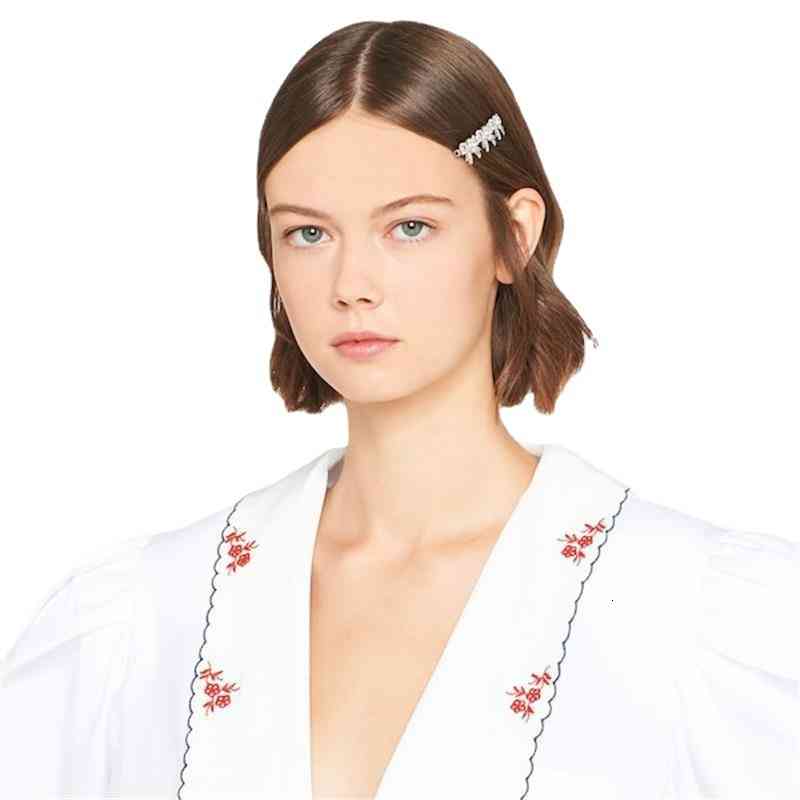 Barrettes Hairpin M's Sparkling Imitation Crystal Bow Meets This Mic Metal to Release the Moving Charm of Hair Accessories, Golden;silver
Barrettes Hairpin M's Sparkling Imitation Crystal Bow Meets This Mic Metal to Release the Moving Charm of Hair Accessories, Golden;silver
