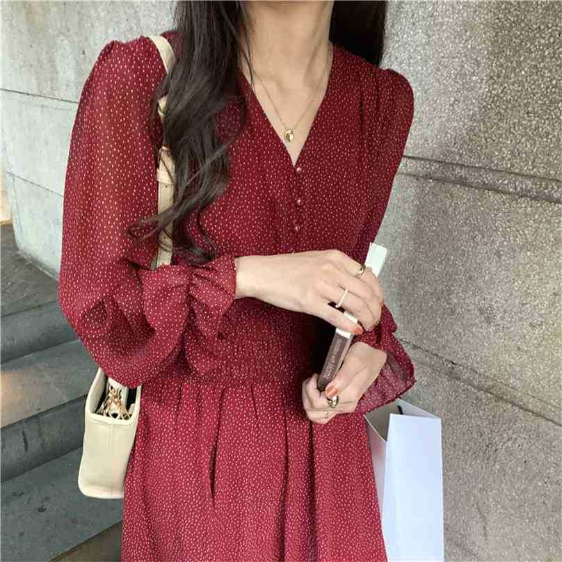 Stylish V-Neck Dress Long Dot Printing Chiffon Retro French Streetwear Chic Female Oversize OL Clothe 210525, White
Stylish V-Neck Dress Long Dot Printing Chiffon Retro French Streetwear Chic Female Oversize OL Clothe 210525, White