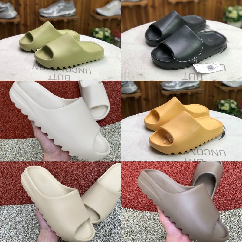 2021 New Kanye West Slippers Men's And Women's Slippery Bone Earth Brown Desert Sand Slippery Resin Fashion Shoes Sandals Foam Running Shoes
2021 New Kanye West Slippers Men's And Women's Slippery Bone Earth Brown Desert Sand Slippery Resin Fashion Shoes Sandals Foam Running Shoes