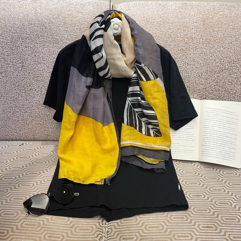 Fashionable Stylish European and American Style Cotton Linen Scarf Spring and Summer New Sunscreen Shawl Internet Celebrity Live B
Fashionable Stylish European and American Style Cotton Linen Scarf Spring and Summer New Sunscreen Shawl Internet Celebrity Live B