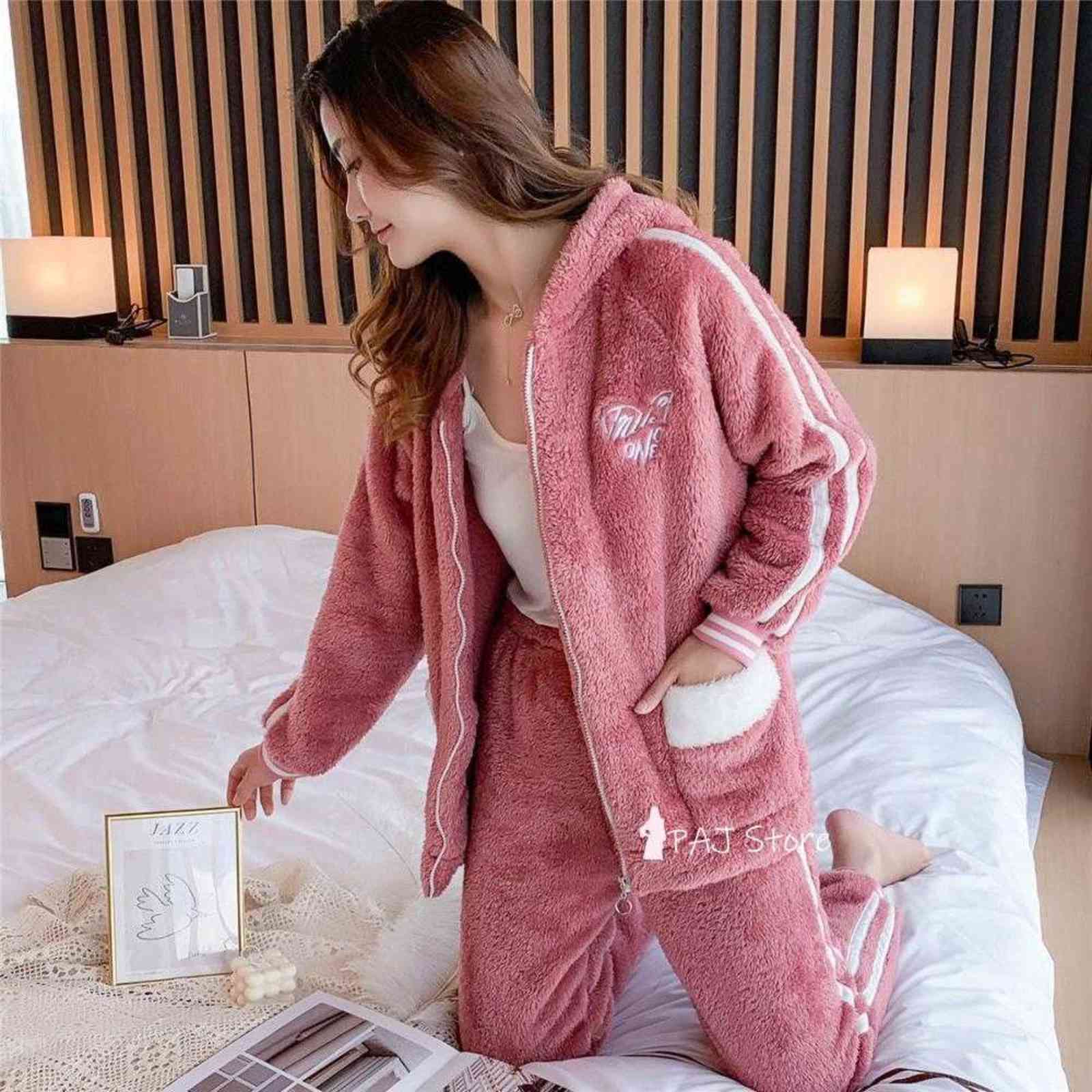 4XL 5xl big Size Pajamas Winter Hoodies Flannel for laides Fat Pajamas Velvet Set Nightgrown Sweatshirt Warm Kawaii Home Clothes 211109
