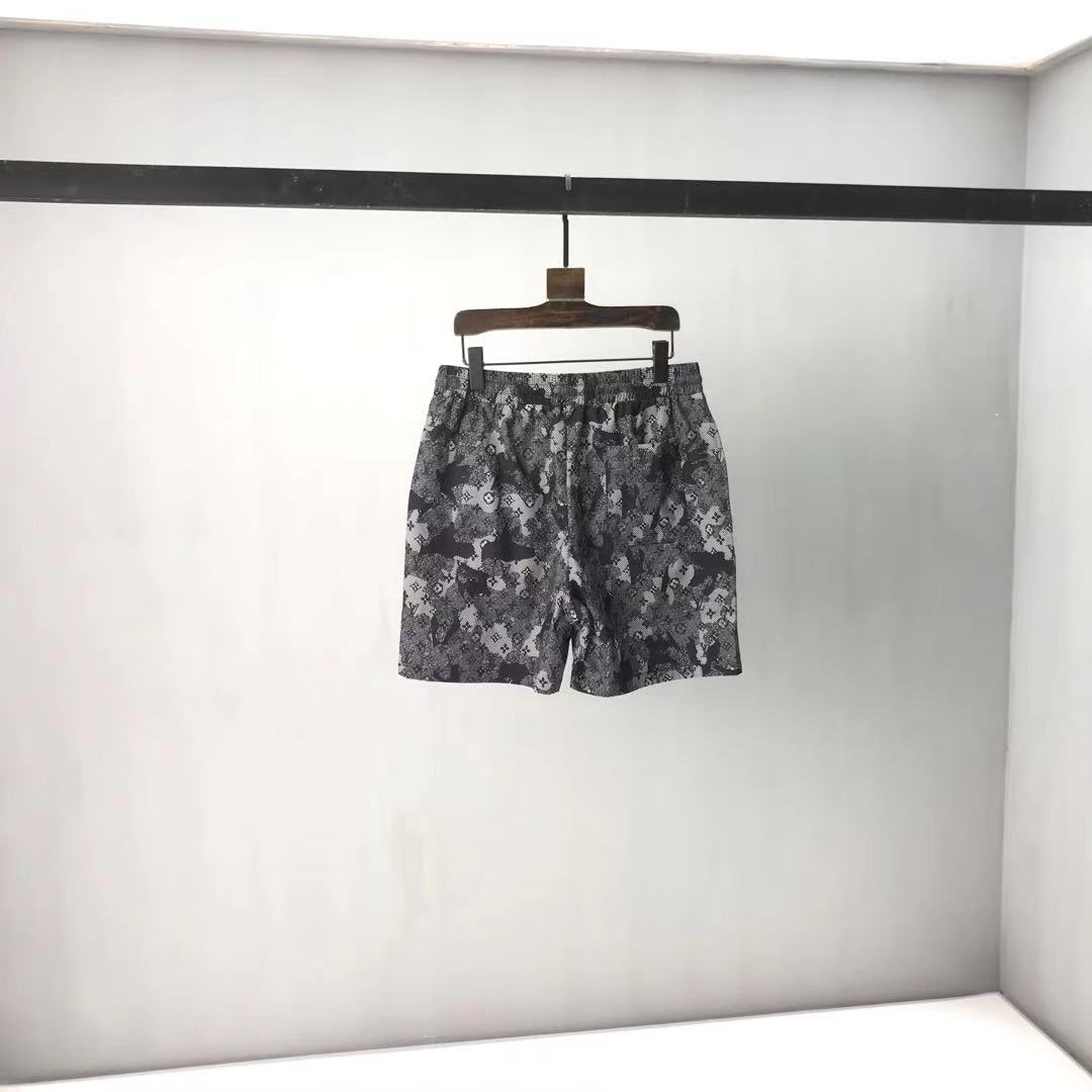 2020ss spring and summer new high grade cotton printing short sleeve round neck panel T-Shirt Size: m-l-xl-xxl-xxxl Color: black whinseh2 19h4A
2020ss spring and summer new high grade cotton printing short sleeve round neck panel T-Shirt Size: m-l-xl-xxl-xxxl Color: black whinseh2 19h4A