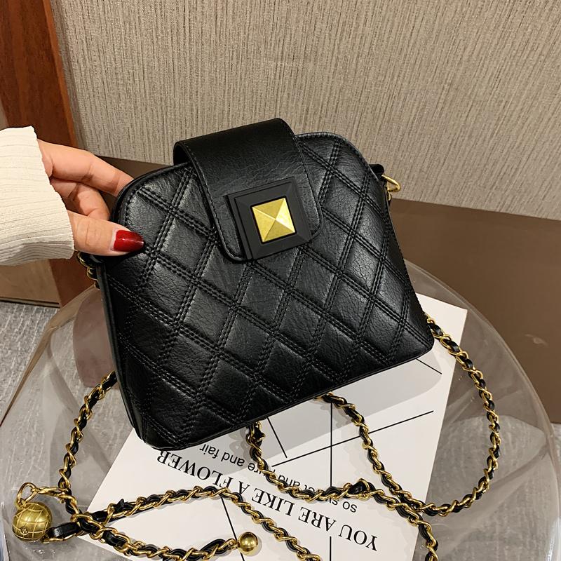 Thread Shell Crossbody Bag For Women 2021 Fashion Designer Chain Messenger Shoulder Bag Female Small Black Purses and Handbags
Thread Shell Crossbody Bag For Women 2021 Fashion Designer Chain Messenger Shoulder Bag Female Small Black Purses and Handbags