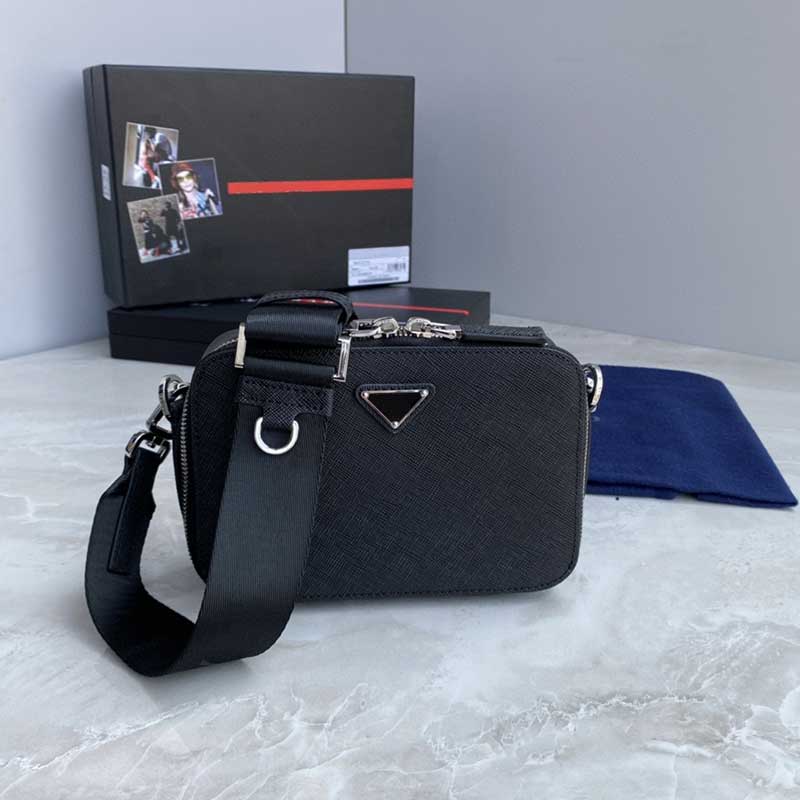 Top quality 7A leather mini bag designer shoulder bags men and women messenger bag wallet fashion backpack handbag coin purse 2070
Top quality 7A leather mini bag designer shoulder bags men and women messenger bag wallet fashion backpack handbag coin purse 2070