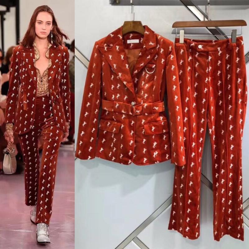 Women' Suits & Blazers Fashion Office Ladies Blouse Set 2021 Autumn Women Dark Red Notched Blazer Velvet Slim Pants Feminino, As pic
Women' Suits & Blazers Fashion Office Ladies Blouse Set 2021 Autumn Women Dark Red Notched Blazer Velvet Slim Pants Feminino, As pic