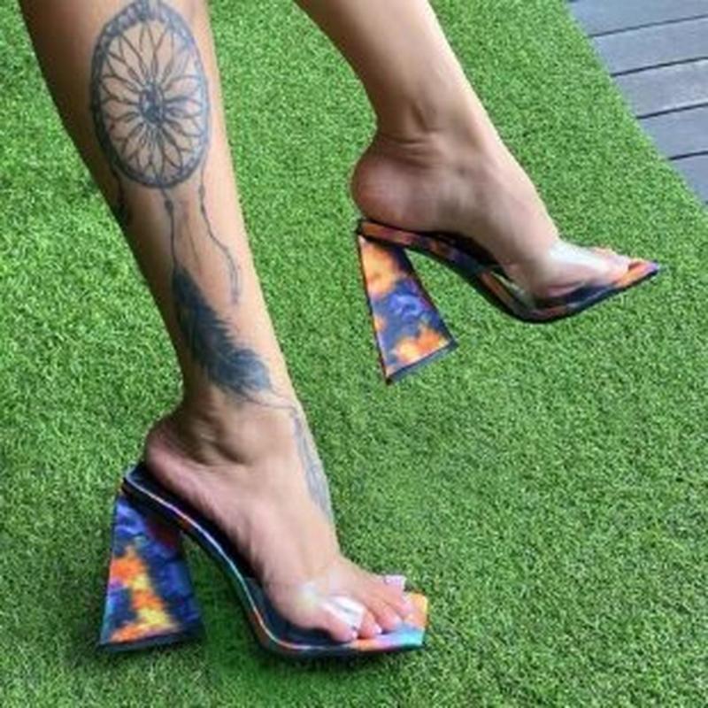 Slippers Women's High-heeled Shoes Sandals Open-toed Platform Sexy Fashion Color Summer 2022 Large Size
Slippers Women's High-heeled Shoes Sandals Open-toed Platform Sexy Fashion Color Summer 2022 Large Size