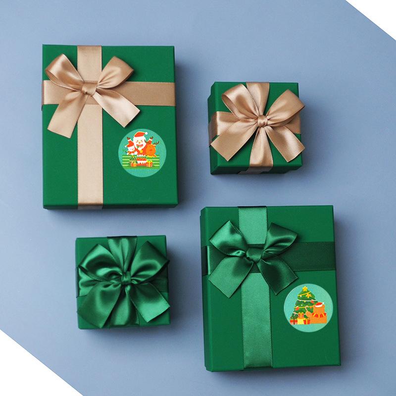 Christmas Decorations Round Sticker Roll Decoration Gift Series Label 2022 Year Home Packable Bouquet
Christmas Decorations Round Sticker Roll Decoration Gift Series Label 2022 Year Home Packable Bouquet