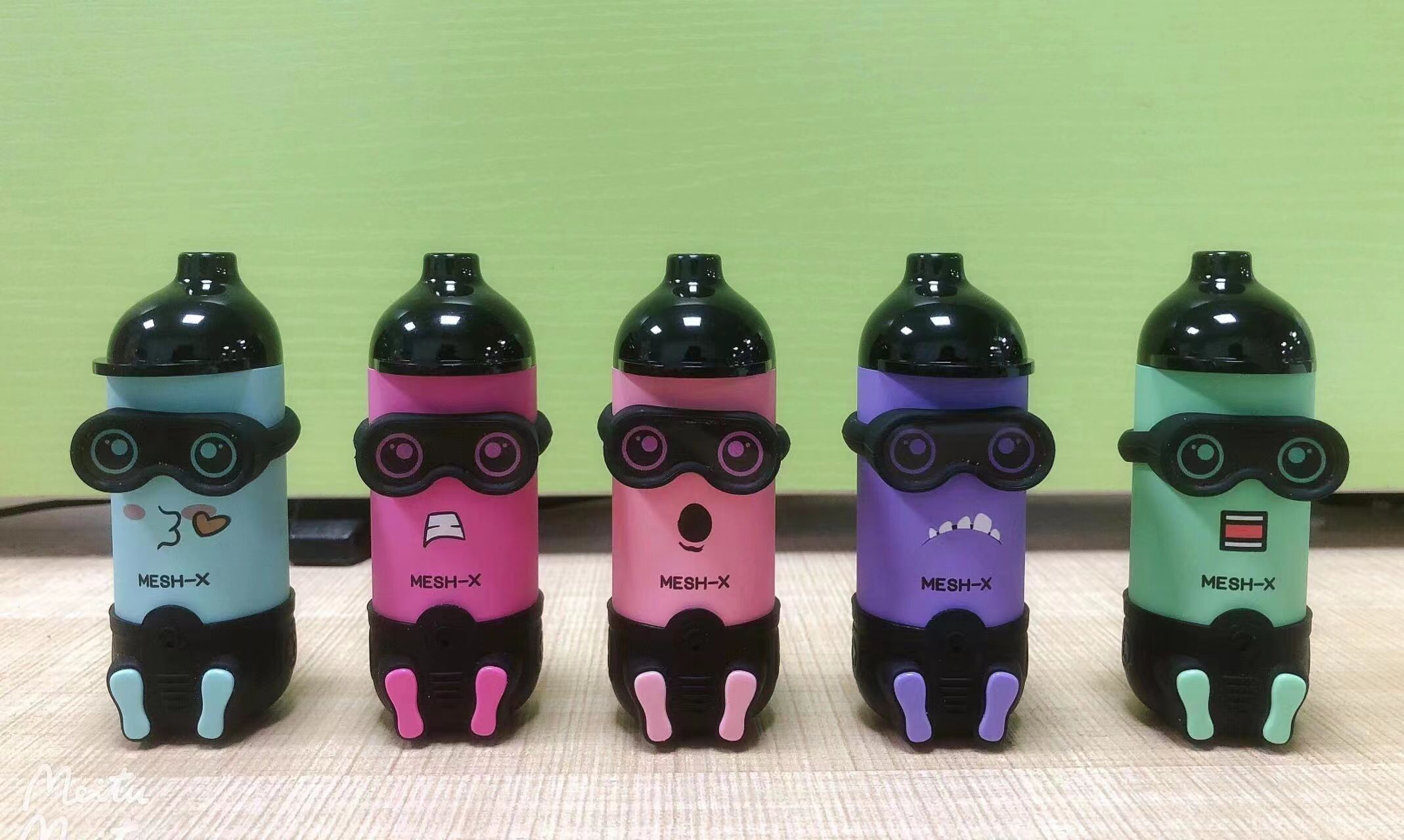 Authentic MESHKING MESH-X Disposable E cigarettes Minions Cartoon Design 4000 Puffs Vape Pen 12ml Pre-filled Mesh Coil Pods Vaporizers 650mAh Rechargeable Battery
Authentic MESHKING MESH-X Disposable E cigarettes Minions Cartoon Design 4000 Puffs Vape Pen 12ml Pre-filled Mesh Coil Pods Vaporizers 650mAh Rechargeable Battery