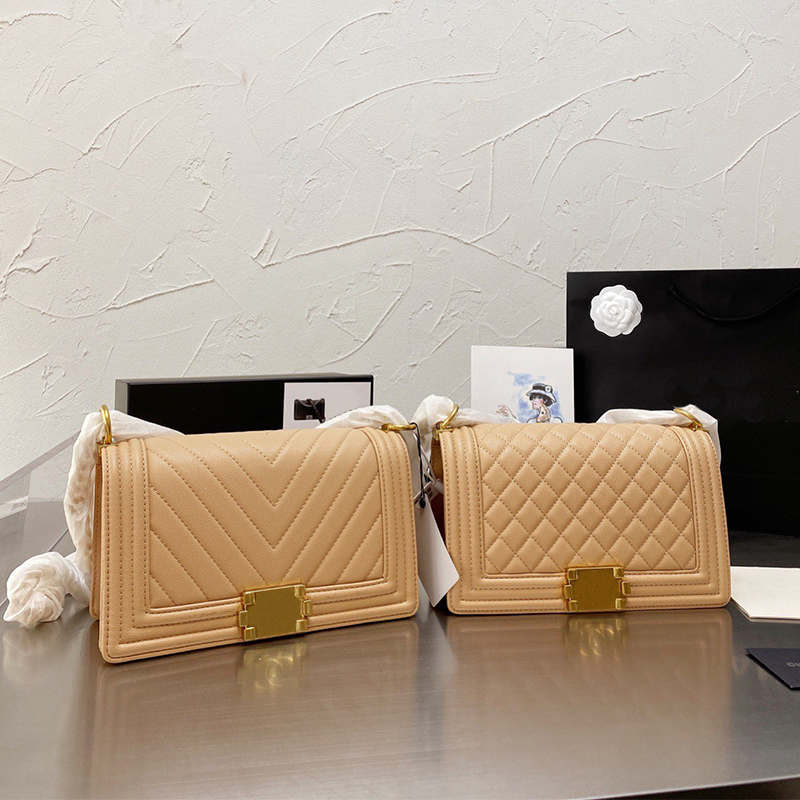 Women Fashion Bag Famous Brand Designer Shoulder womenBag Classic caviar distressed hardware Bags Ladies Womens Messenger menBag 9color 25cm, Left 25cm
Women Fashion Bag Famous Brand Designer Shoulder womenBag Classic caviar distressed hardware Bags Ladies Womens Messenger menBag 9color 25cm, Left 25cm