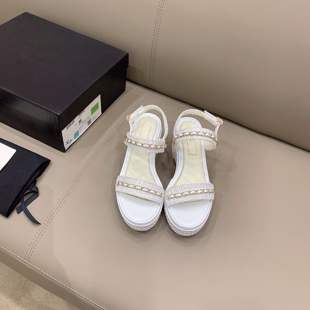 Women Luxury Wedge Bottom Sandal Designer Woven sole chain decoration Sexy Girls High Heels Party Wedding Shoes with Box US 35-40
Women Luxury Wedge Bottom Sandal Designer Woven sole chain decoration Sexy Girls High Heels Party Wedding Shoes with Box US 35-40