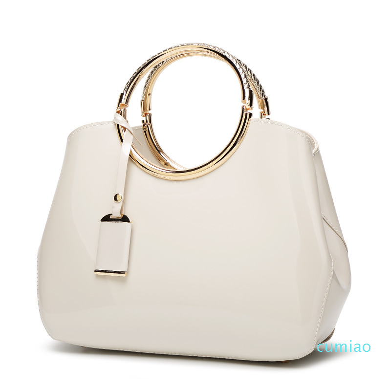 2019 glossy patent leather handbags elegant atmosphere bride married women handbag shoulder bag Messenger stereotypes wholesale, White
2019 glossy patent leather handbags elegant atmosphere bride married women handbag shoulder bag Messenger stereotypes wholesale, White
