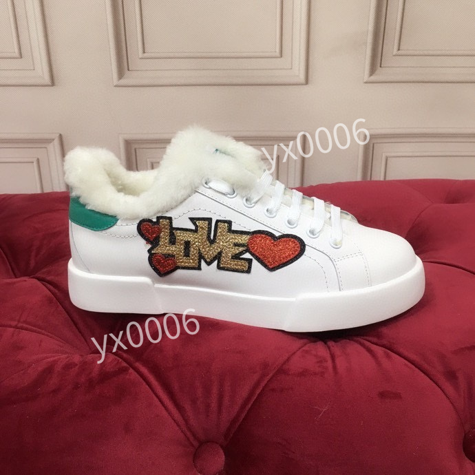2021 Doudou shoes casual shoes women's footwear sneakers white pink classic jacquard denim retro running sneakers skating designer hc200905, Choose the color
2021 Doudou shoes casual shoes women's footwear sneakers white pink classic jacquard denim retro running sneakers skating designer hc200905, Choose the color