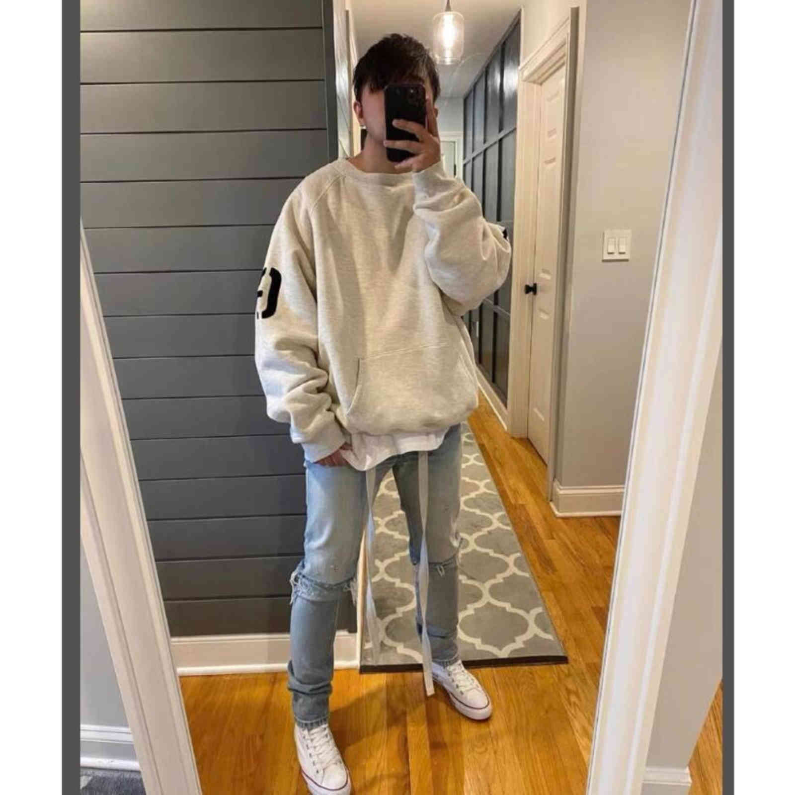 Top Quality Luxury Fears Hoodies of Denim God fog 7th Season 7 main line high street flocking printing men women loose round neck sweater trend, Super grey
Top Quality Luxury Fears Hoodies of Denim God fog 7th Season 7 main line high street flocking printing men women loose round neck sweater trend, Super grey