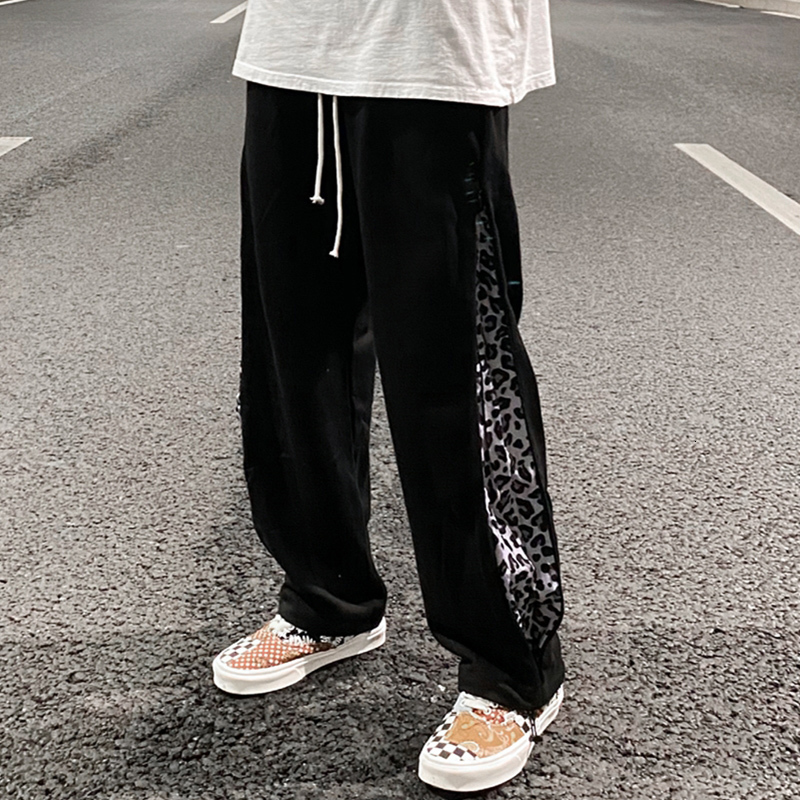 2021 New High Street Side Leopard Sweatpants Mens Drawstring Straight Black Loose Casual Trousers Hip Hop Oversize Track Pants Ptor
2021 New High Street Side Leopard Sweatpants Mens Drawstring Straight Black Loose Casual Trousers Hip Hop Oversize Track Pants Ptor