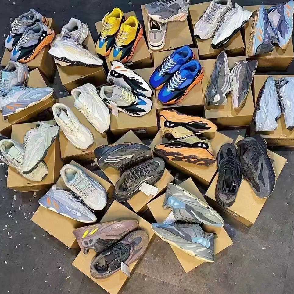 700 Running Shoes V2 Mnvn Sun Wave Runner Sneakers Men Women Trainers Utility Black Solid Phosphor Orange Sneaker Blue tie-dye Reflective Shoe, 18
700 Running Shoes V2 Mnvn Sun Wave Runner Sneakers Men Women Trainers Utility Black Solid Phosphor Orange Sneaker Blue tie-dye Reflective Shoe, 18