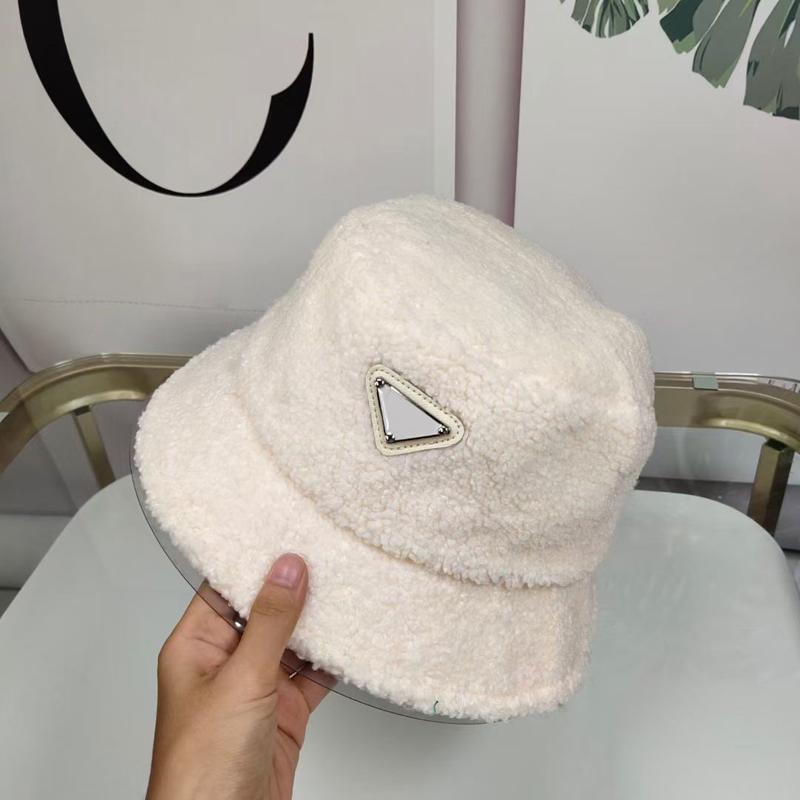 2021 Fuzzy Bucket Hat Women Men Furry Hats Winter Fluffy Luxury Designers Caps Hats Mens Bonnet Beanie Hat Cap Fitted Trucker Letter P Caps top, Beige
2021 Fuzzy Bucket Hat Women Men Furry Hats Winter Fluffy Luxury Designers Caps Hats Mens Bonnet Beanie Hat Cap Fitted Trucker Letter P Caps top, Beige