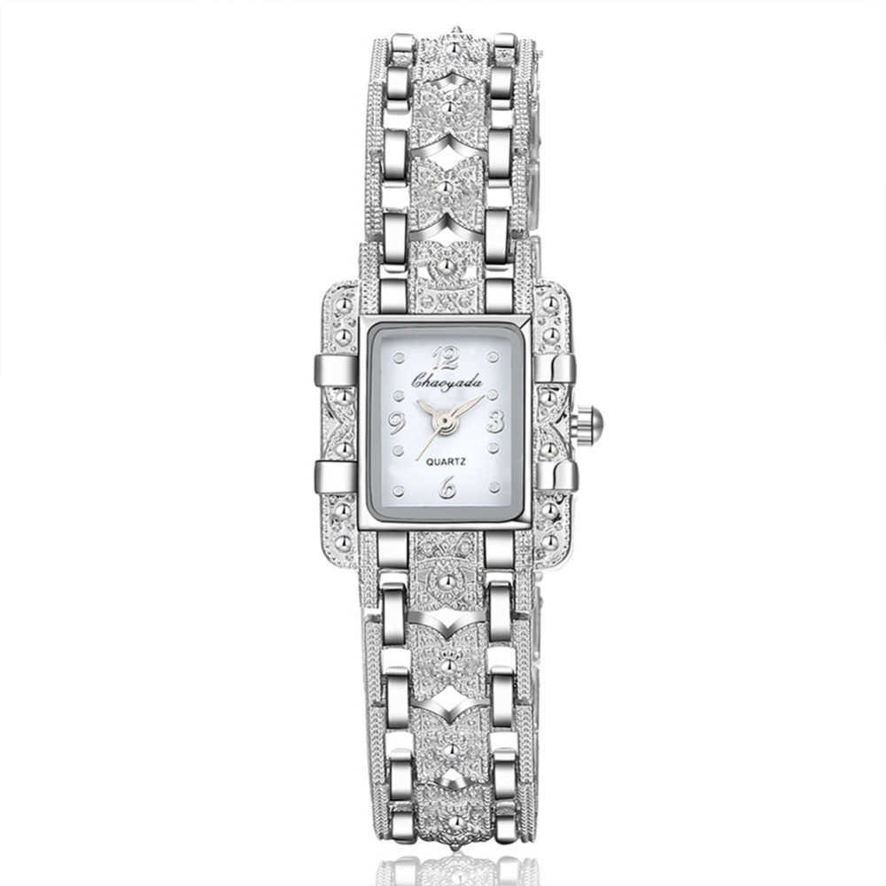2021 New Fashion Bracelet watches Women Luxury Silver Bracelet watch Beauty Rectangle Dial designer Ladies Quartz wristwatches H1012, As the picture
2021 New Fashion Bracelet watches Women Luxury Silver Bracelet watch Beauty Rectangle Dial designer Ladies Quartz wristwatches H1012, As the picture