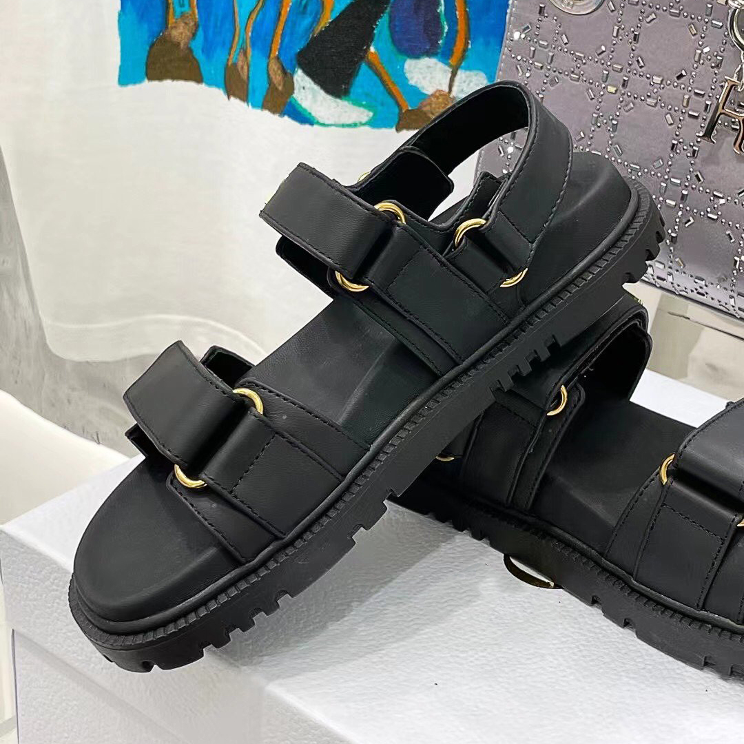 Top quality luxury designer women shoes the simple style of early fall sandals is very nice and comfortable are size35-40, As picture 1
Top quality luxury designer women shoes the simple style of early fall sandals is very nice and comfortable are size35-40, As picture 1