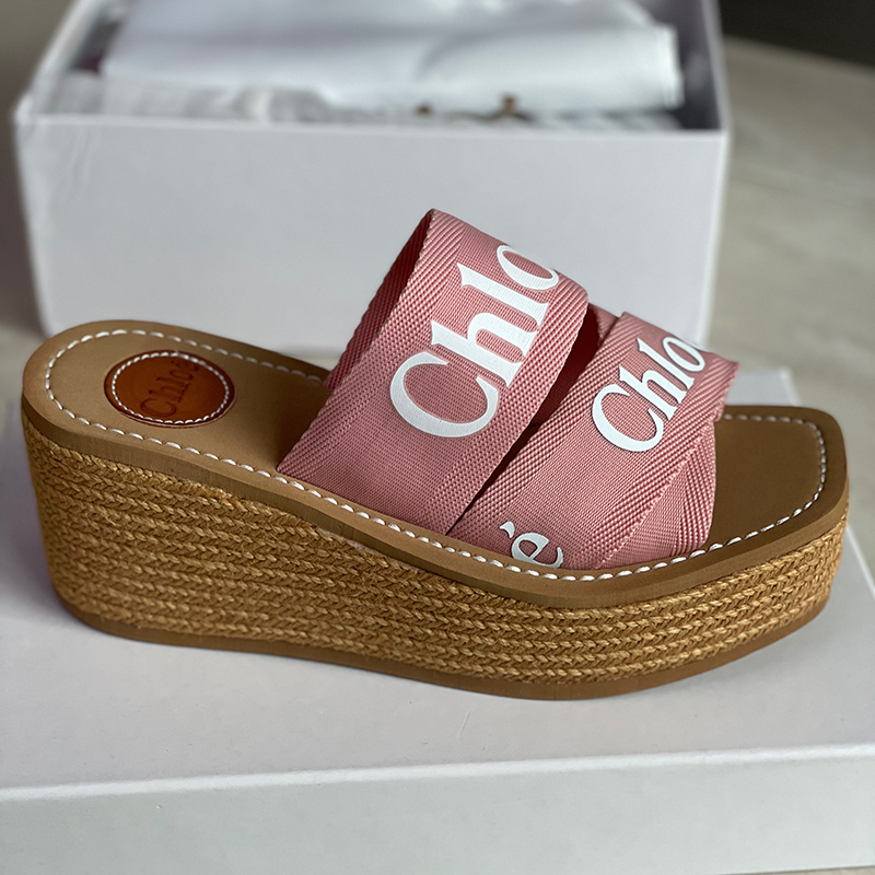 Woody Wedge mule in canvas Women sandals Platform Slippers Designer High Heels Cross strap letter printing Summer Beach Slipper With Box 312, Sock
Woody Wedge mule in canvas Women sandals Platform Slippers Designer High Heels Cross strap letter printing Summer Beach Slipper With Box 312, Sock