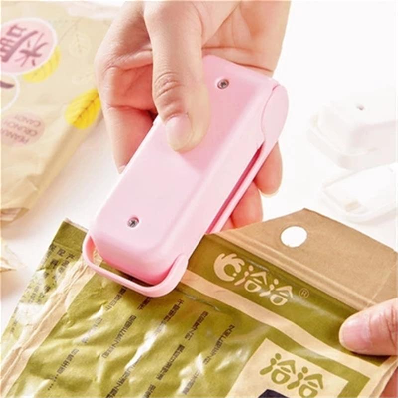 Bag Sealer Mini, Handheld Bag Heat Vacuum Sealer, 2 in 1 Heat & Cutter Portable Bag Resealer Machine Food Saver for Plastic Storage Snack Cookies Fres