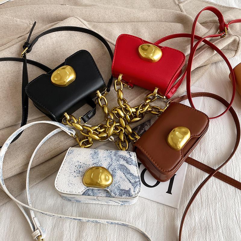 2021 Personality Mini Bag Female New Fashion Ice Messenger Bag Online Celebrity Temperament Shoulder, Black
2021 Personality Mini Bag Female New Fashion Ice Messenger Bag Online Celebrity Temperament Shoulder, Black