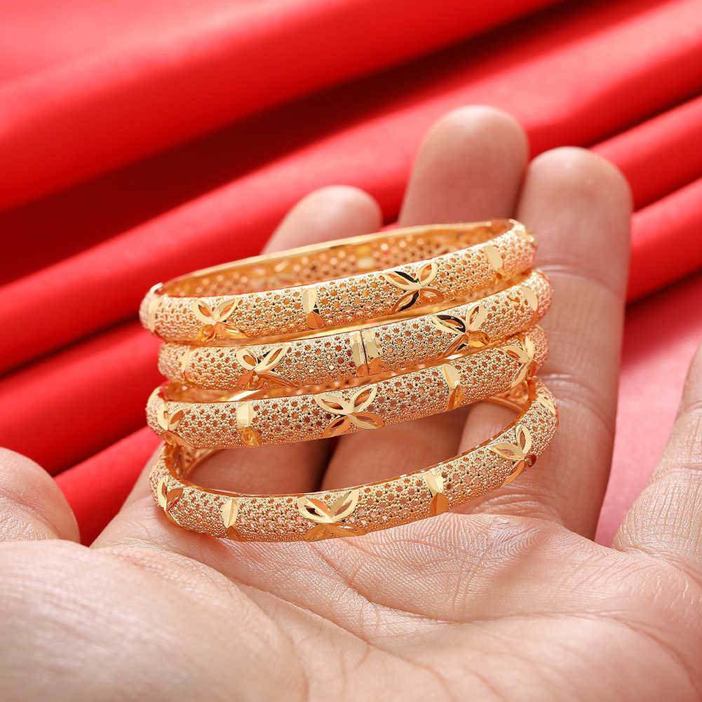 4pcs/Lot Gold Bracelet 4-10 Baby Girls Child Dubai Circle Bangles Jewelry Arab Middle Eastern African Fashion Metal Bangle 210918