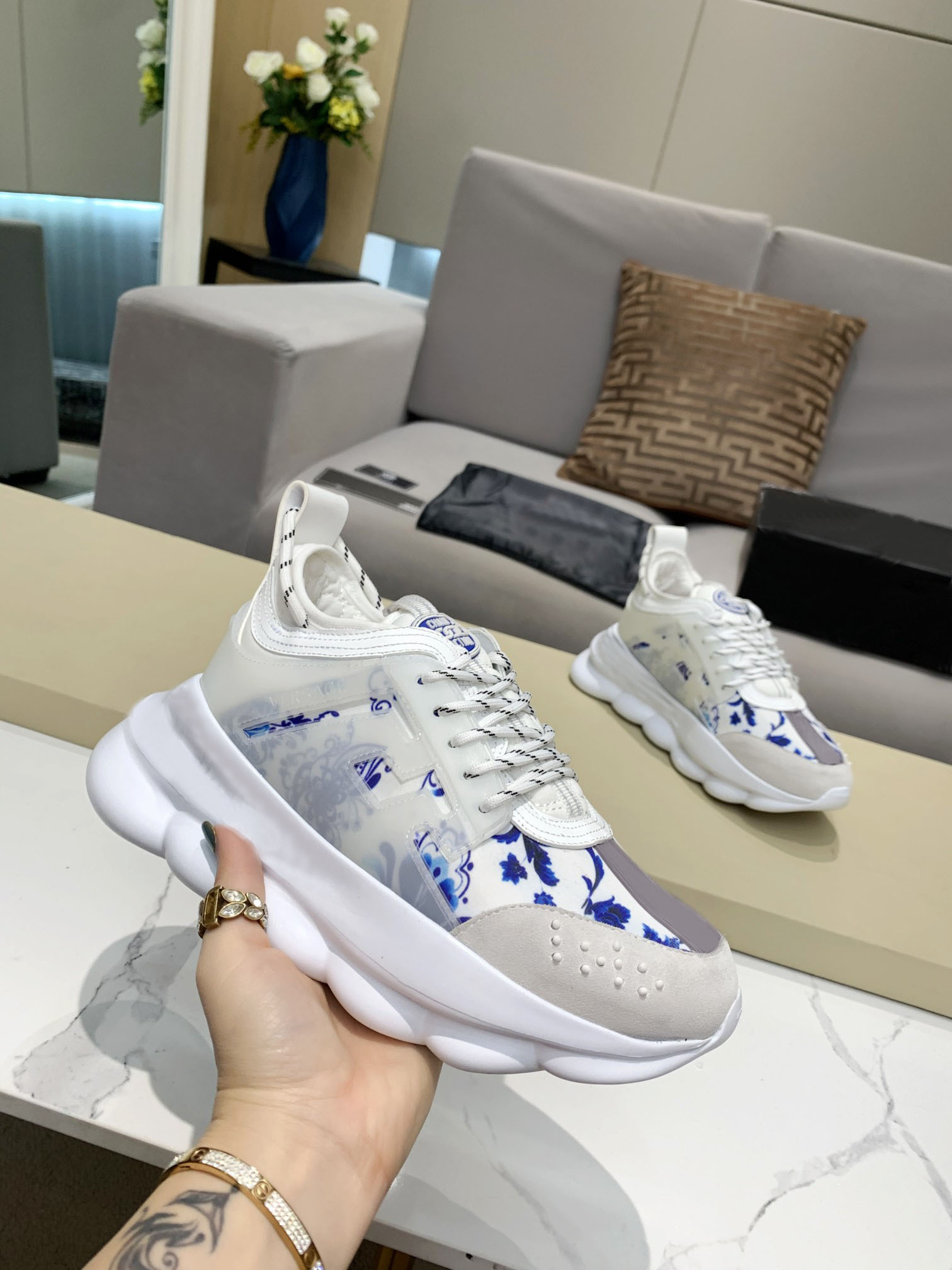 2022 CHAIN REACTION SNEAKERS Designer luxury shoes men women cusual leather outdoor shoes, Color 1
2022 CHAIN REACTION SNEAKERS Designer luxury shoes men women cusual leather outdoor shoes, Color 1