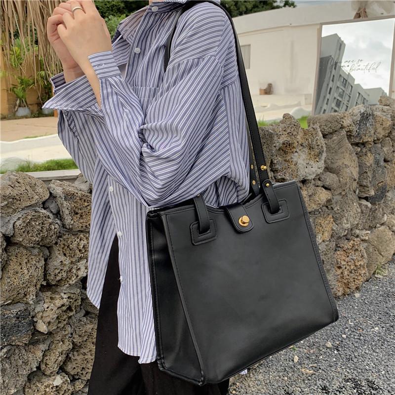 Vintage women shoulder bag Large capacity Solid color female Handbags PU leather Women's Totes Shopping Bag bolsa feminin black
Vintage women shoulder bag Large capacity Solid color female Handbags PU leather Women's Totes Shopping Bag bolsa feminin black
