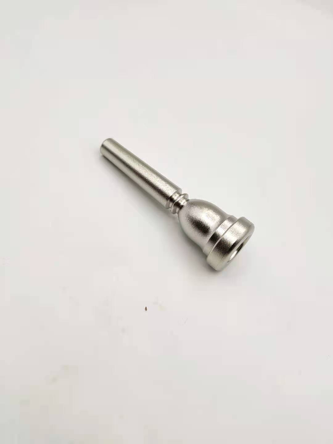 New Arrival Bb Trumpet Mouthpiec 1.5C 3C 5C 7C Sliver Plated Professional musical instrument Nozzle Accessories
New Arrival Bb Trumpet Mouthpiec 1.5C 3C 5C 7C Sliver Plated Professional musical instrument Nozzle Accessories