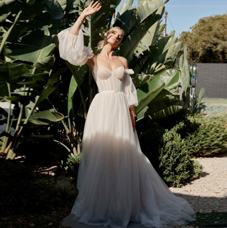 2021 New Champagne Tulle Boho Wedding Es with Detachable Sleeves Beach Sweetheart Country Bohemian Bridal Gowns Vestidos De Mariee 9l7x
2021 New Champagne Tulle Boho Wedding Es with Detachable Sleeves Beach Sweetheart Country Bohemian Bridal Gowns Vestidos De Mariee 9l7x