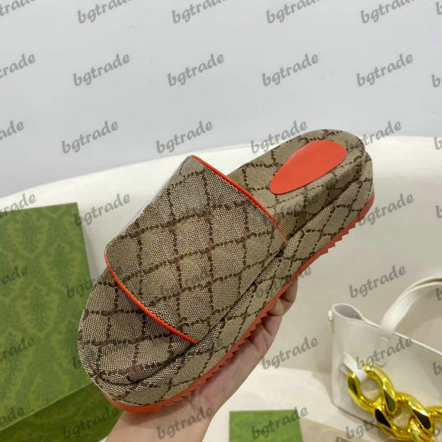 Angelina Wedge Platform Slide Sandal 55mm Women's Denim Slippers Multicolor Super Beige Canvas Slip-On Ladies Designer Luxurys High Heel Slides Gg-jacquard
Angelina Wedge Platform Slide Sandal 55mm Women's Denim Slippers Multicolor Super Beige Canvas Slip-On Ladies Designer Luxurys High Heel Slides Gg-jacquard