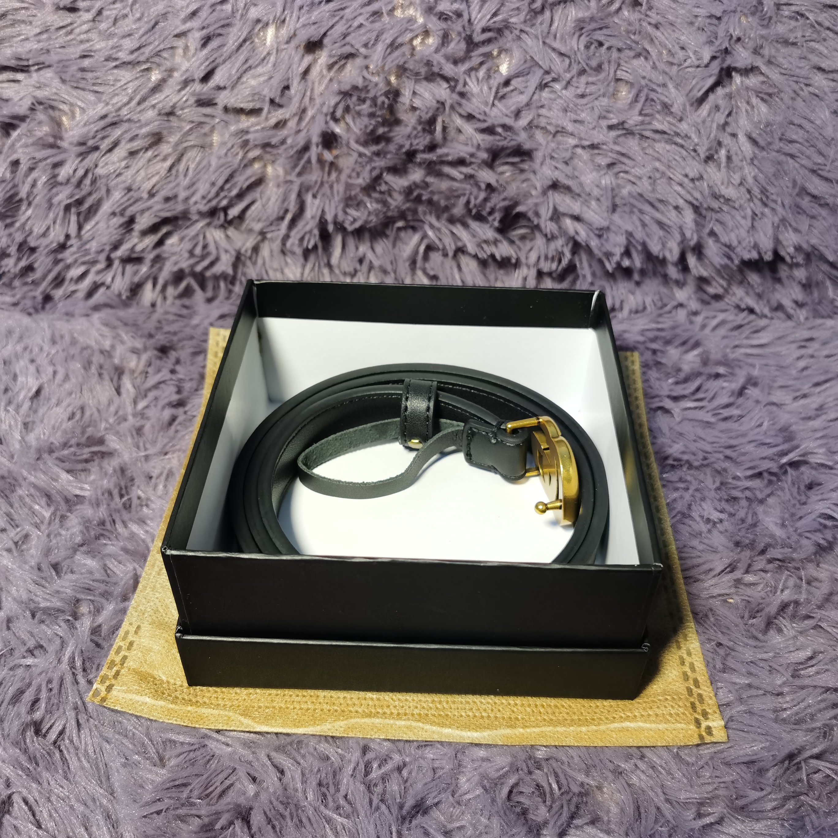 Men Women Solid Belt Womens Genuine Leather Black And White Color Bronze g big buckle Designer Cowhide Belts For Mens Luxury Waistband 7 colors 38mm with box, Belt+box
Men Women Solid Belt Womens Genuine Leather Black And White Color Bronze g big buckle Designer Cowhide Belts For Mens Luxury Waistband 7 colors 38mm with box, Belt+box