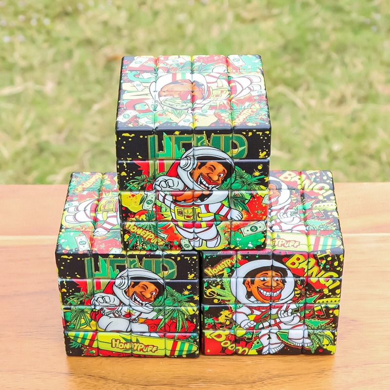 Smoking Accessories Six sides printing Rubik'The diameter of 60 mm Metal smoke grinders s cube smoke grinder
Smoking Accessories Six sides printing Rubik'The diameter of 60 mm Metal smoke grinders s cube smoke grinder