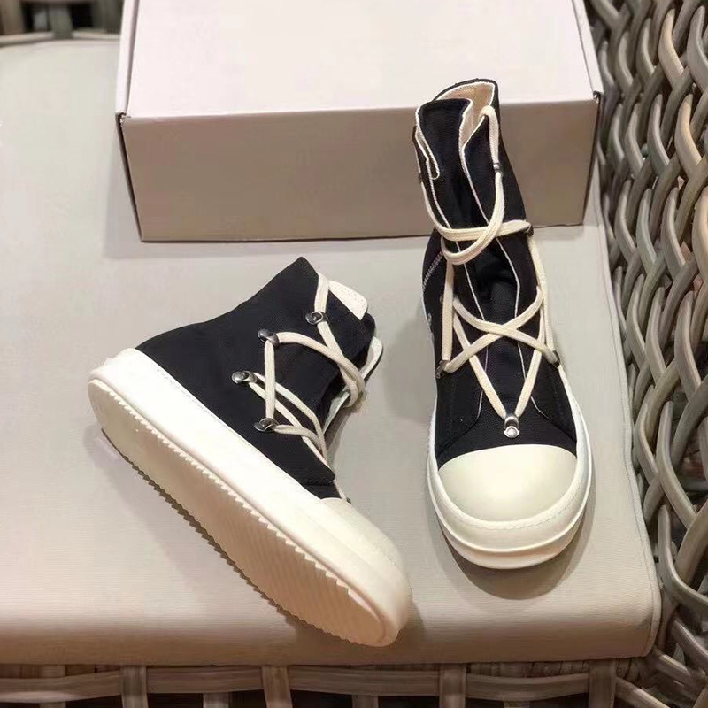 Breathable shoes Men Canvas Boots High Top Male Fashion Leather Sneakers Black Lace Up Italy Men RO Shoes Casual Boots
Breathable shoes Men Canvas Boots High Top Male Fashion Leather Sneakers Black Lace Up Italy Men RO Shoes Casual Boots
