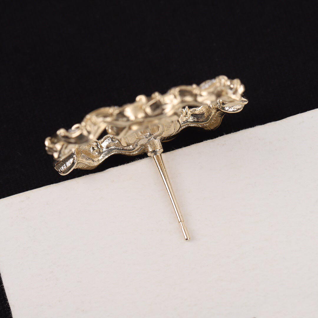 2021 Top quality stud earring with sparkly diamond for women wedding jewelry gift engament have box PS4150, Golden
2021 Top quality stud earring with sparkly diamond for women wedding jewelry gift engament have box PS4150, Golden