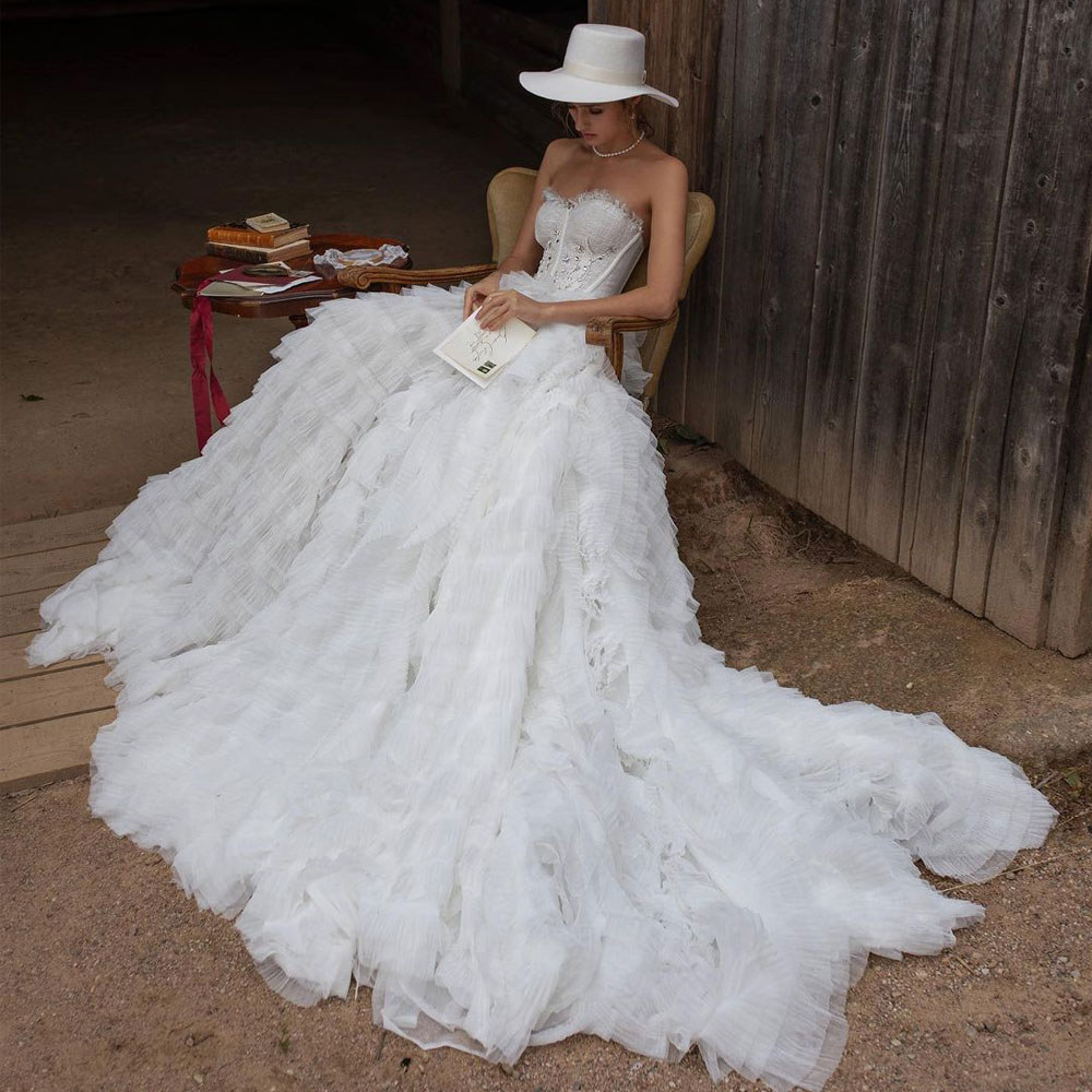 Gorgeous Beaded Wedding Dresses Strapless Neck Tiered Bridal Gowns Bohemian Ruffled A Line Sweep Train Tulle Plus Size Beach Vestido De Novia, Dark navy
Gorgeous Beaded Wedding Dresses Strapless Neck Tiered Bridal Gowns Bohemian Ruffled A Line Sweep Train Tulle Plus Size Beach Vestido De Novia, Dark navy